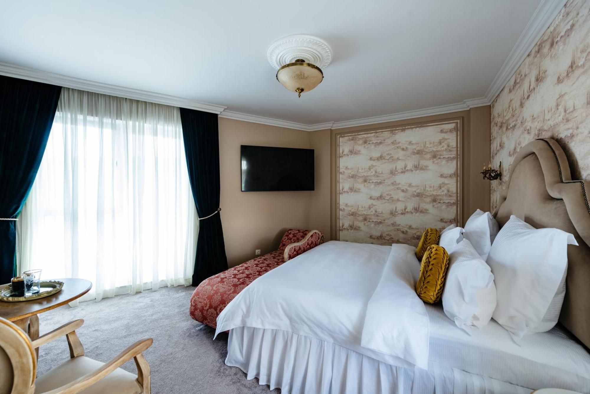 Ateneea Luxury Rooms คลูจ-นาโปกา ภายนอก รูปภาพ