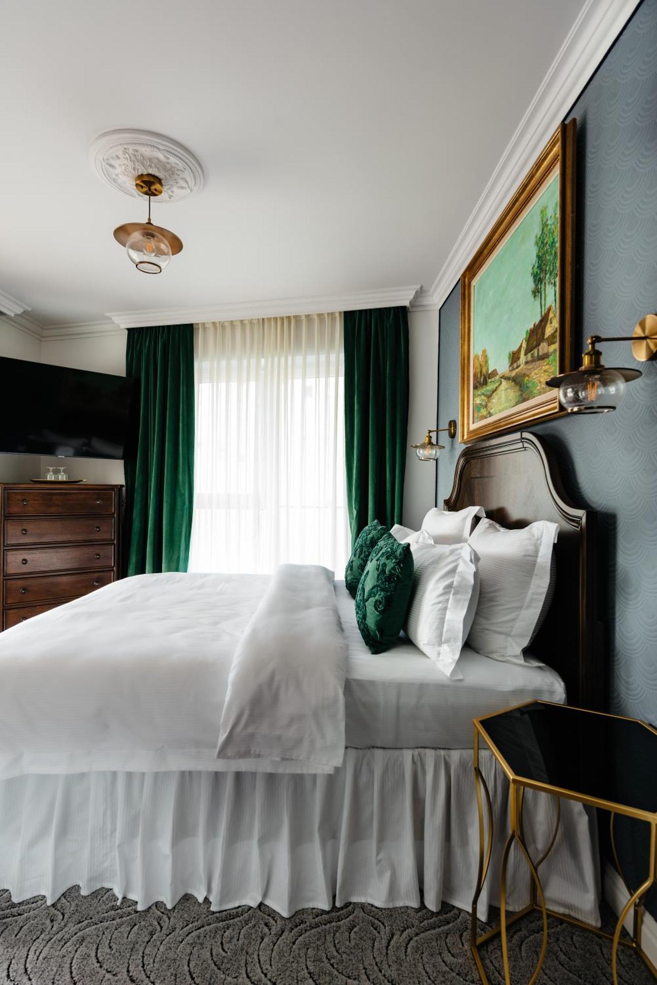 Ateneea Luxury Rooms คลูจ-นาโปกา ภายนอก รูปภาพ