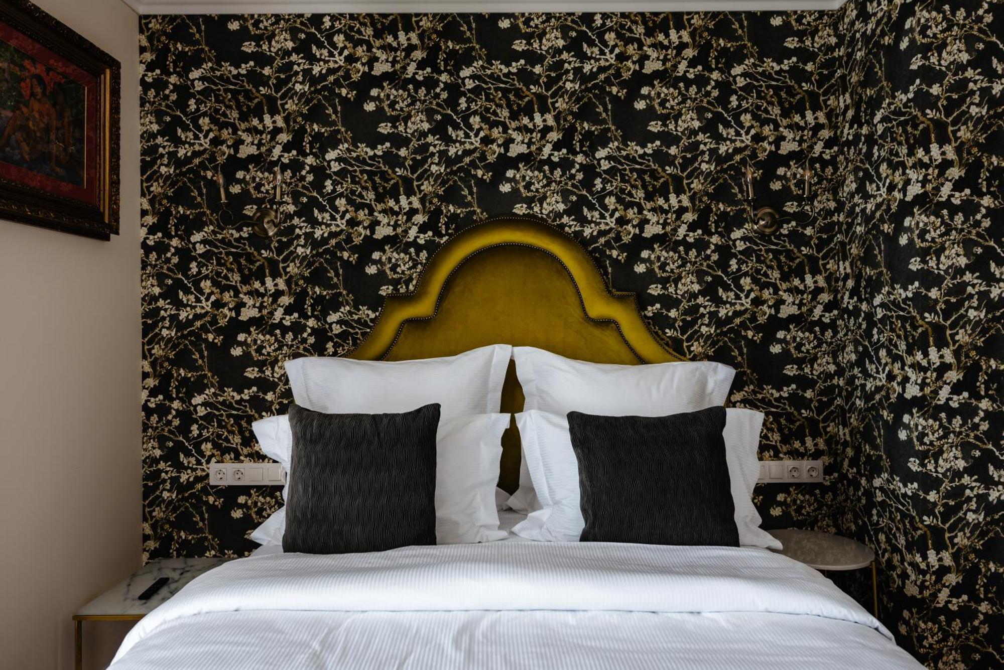 Ateneea Luxury Rooms คลูจ-นาโปกา ภายนอก รูปภาพ